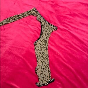 Cheetah print lingerie w rhinestones 💕 super cute for photo shoot, club etc